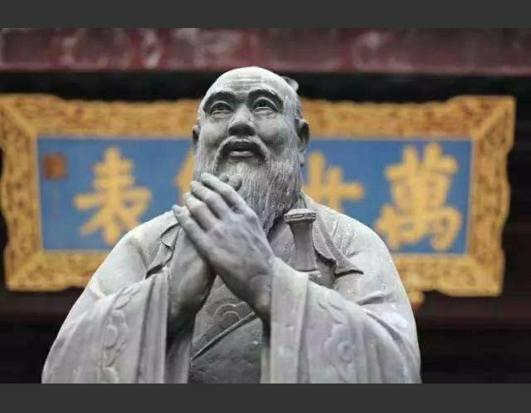 儒家学派和儒家思想在秦朝没有活动的市场地位极端低下