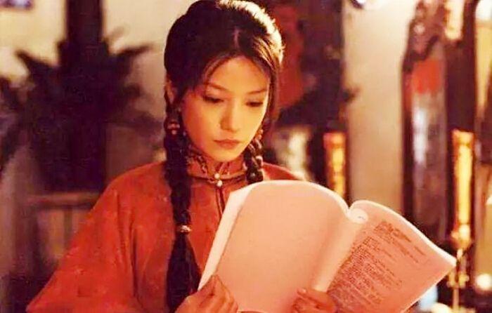 林语堂先生写的《京华烟云》，英文名字诗意，又有历史的沧桑感