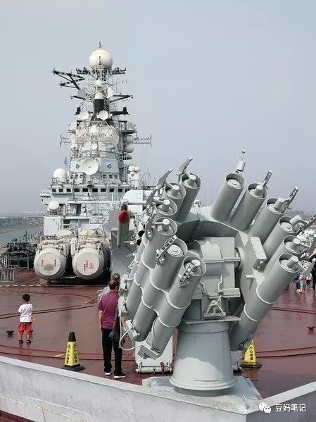 （下一篇”就写的天津亲子游记）基辅号航空母舰、潜艇和驱逐舰