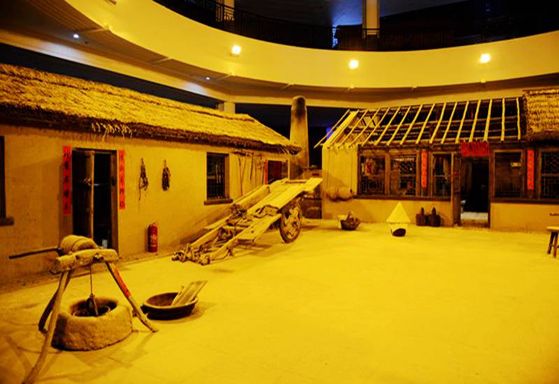 东北古代民族民俗展区展现了从40万年前庙后山人