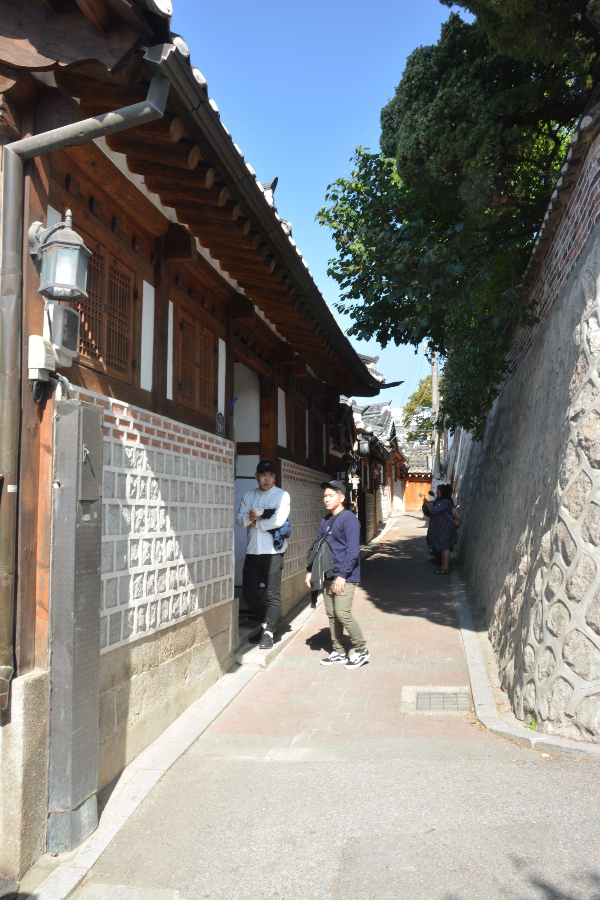 韩国民俗风情家庭生活韩国的传统家庭通常是一家3~4代共同生活