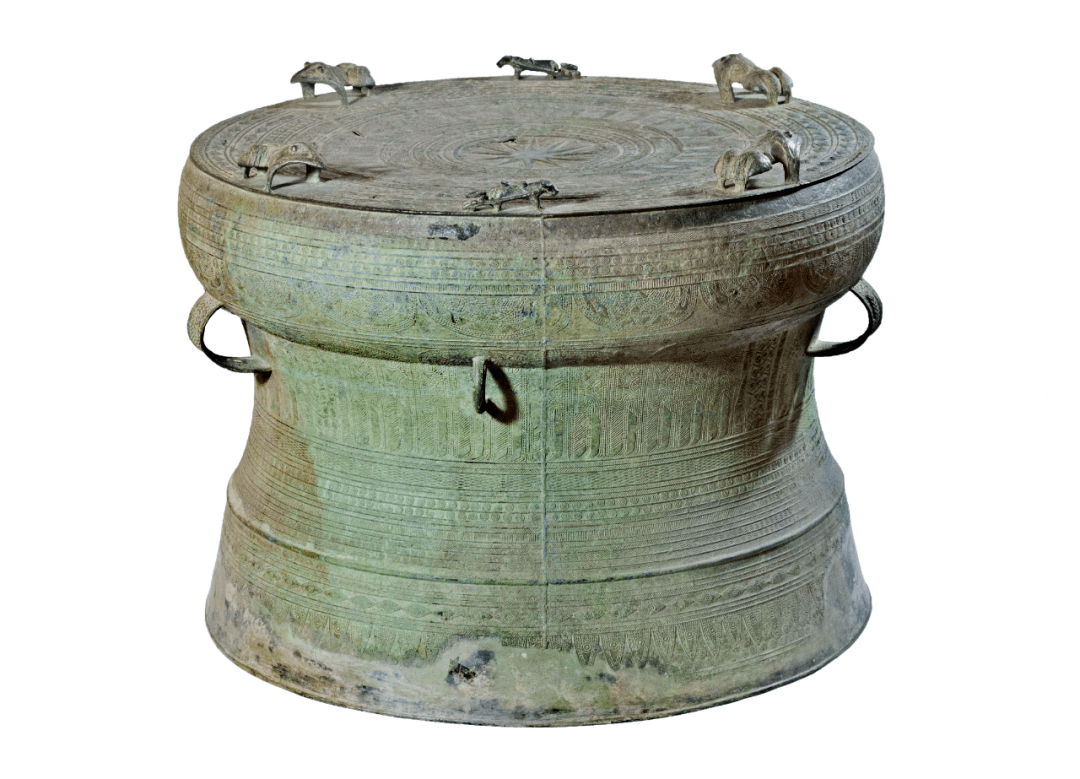 铸造年代约为西汉时期最大的古代铜鼓……