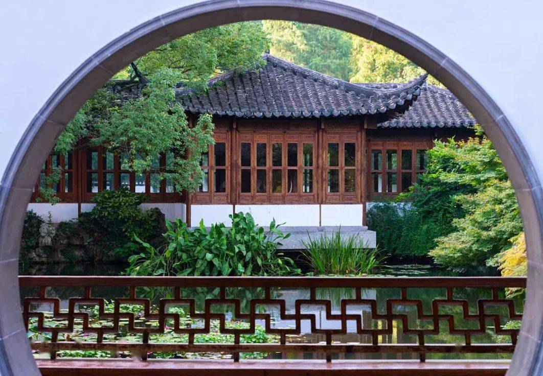 中国园林艺术创作中“意境”的产生与中国哲学思想