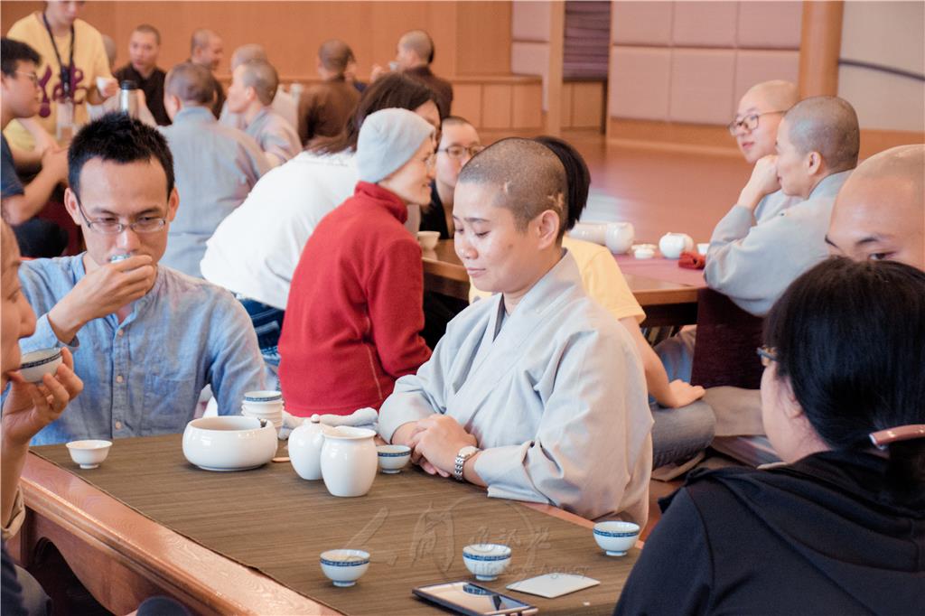 佛教对茶文化事业的贡献在历史上，其贡献是多方面