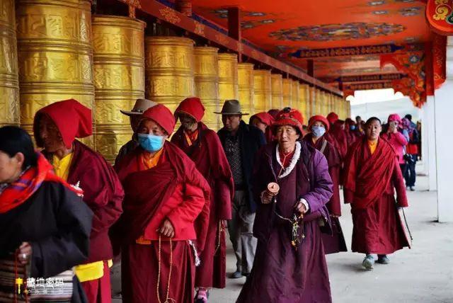 第一次去西藏旅行是一种怎样的体验？
